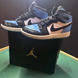 Jordan Kids Sneakers - Black and Light Blue